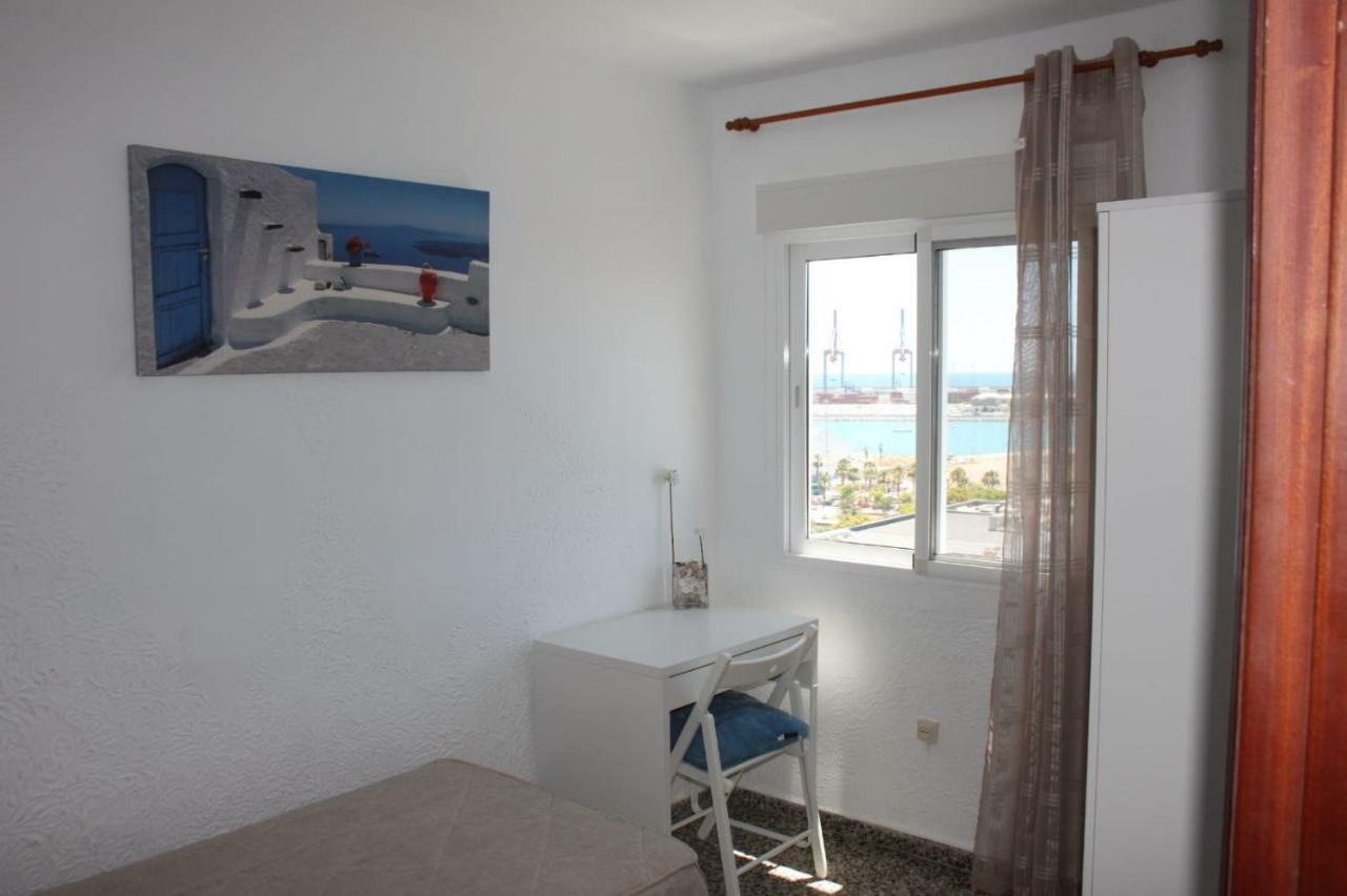Apartamento Plaza Reina Apartamento Málaga Exterior foto